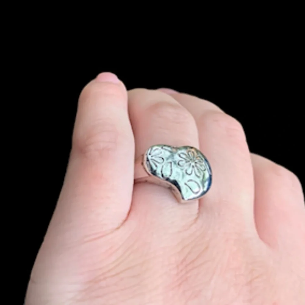 FLOWER RING - Picture 7 of 8